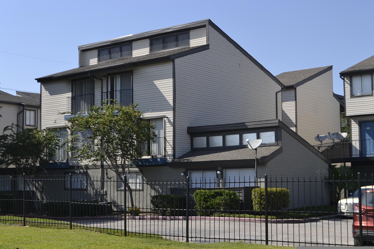 Sliding vs Swing Driveway Gates
